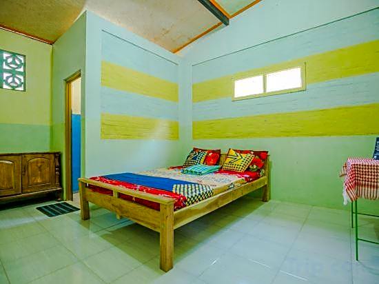 Hotel O Gandrung Payungan Family InnNearStasiun Banyuwangi Kota