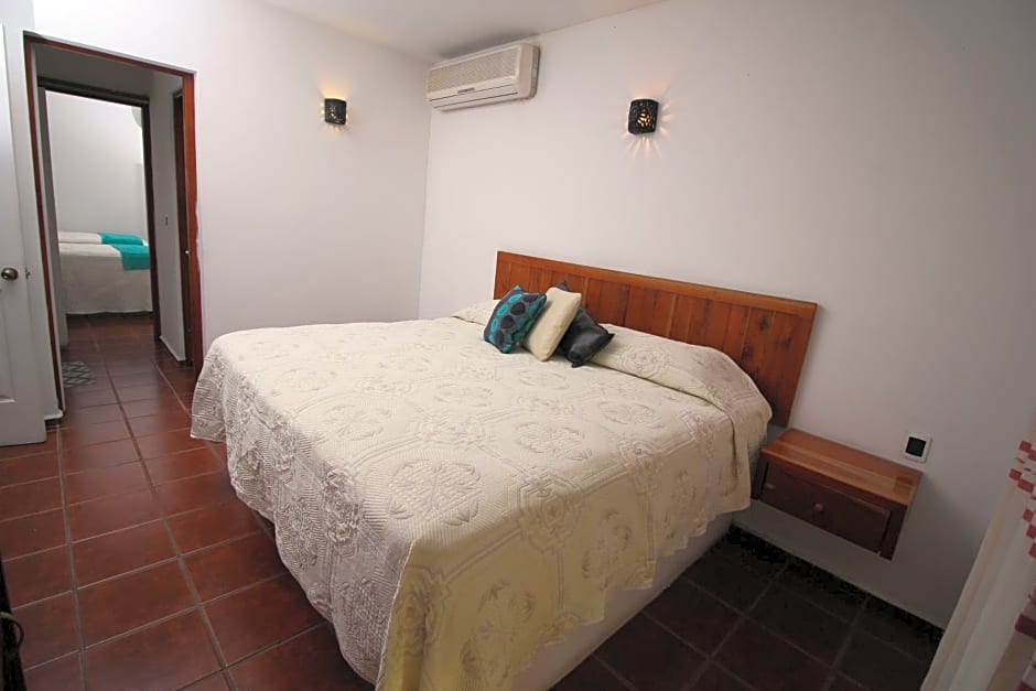 Villa Blanca Suites