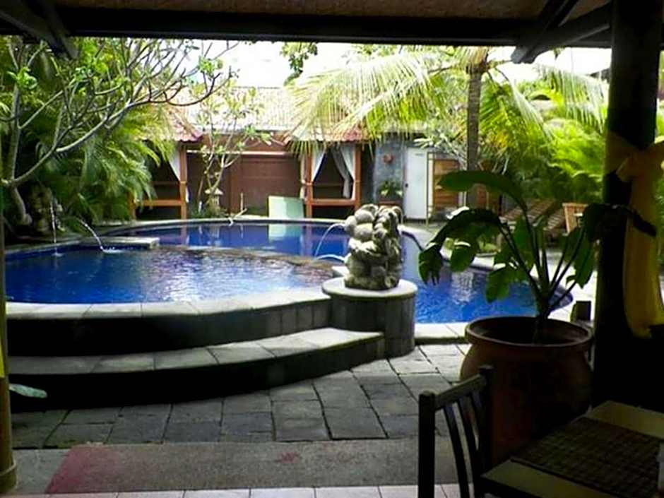 Nyiur Indah Beach Hotel