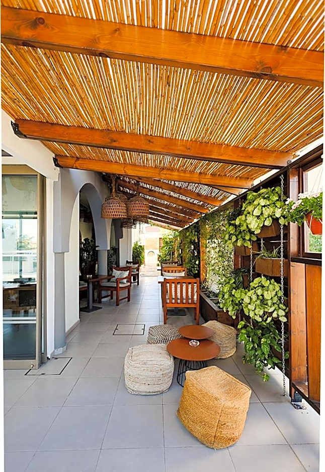 Mikes Kanarium City Hotel