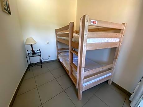 Studio (4 Adults)