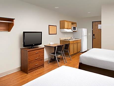 Standard Studio 2 Full Beds Non-Smoking
