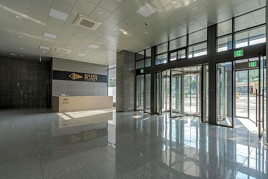 Golden Planet Hotel