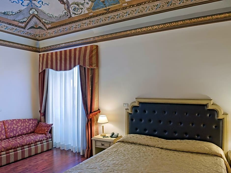 Hotel Manganelli Palace