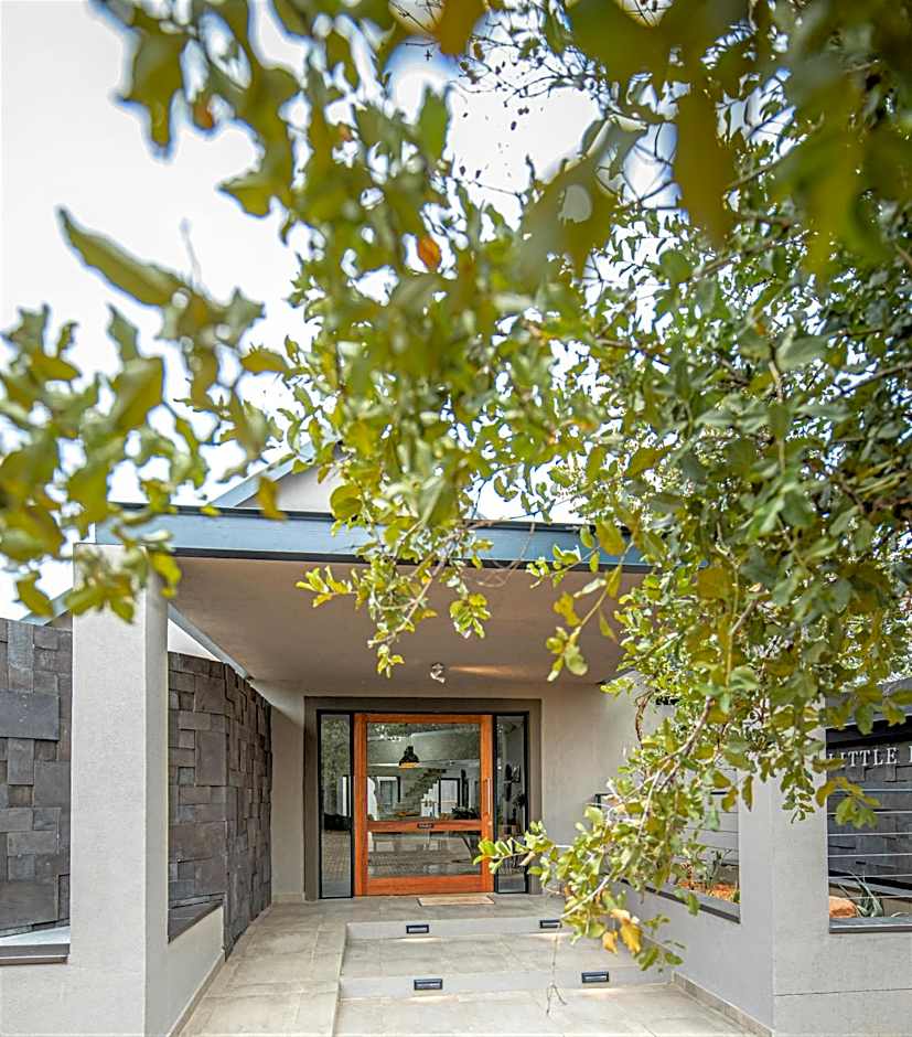 Little Kubu Lodge