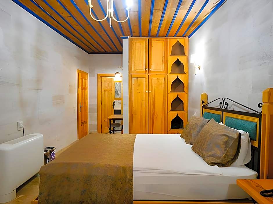 Cave Hotel Saksagan