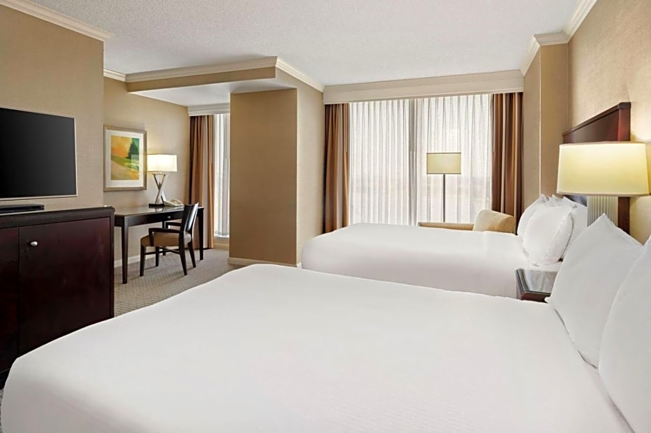 Renaissance Dallas North Hotel