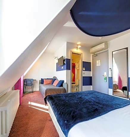 Standard Family Room