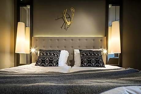 Northern Comfort Queen Room