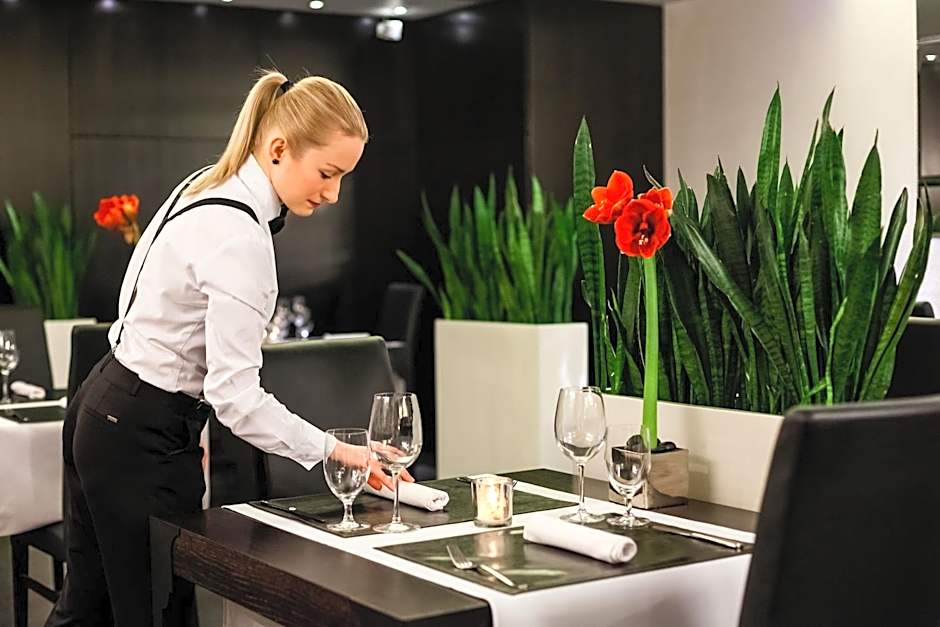 Queen Boutique Hotel