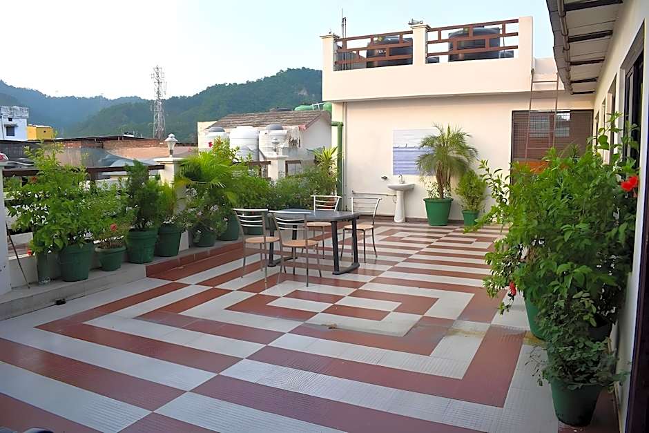 HOTEL THAKUR JI