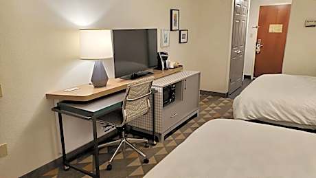 2 Queen Beds Standard