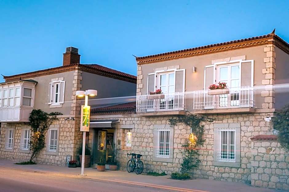 Alacati Cadde 75 Luxury Hotel