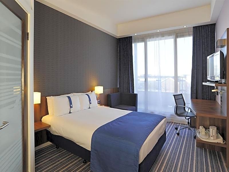 Holiday Inn Express Crewe