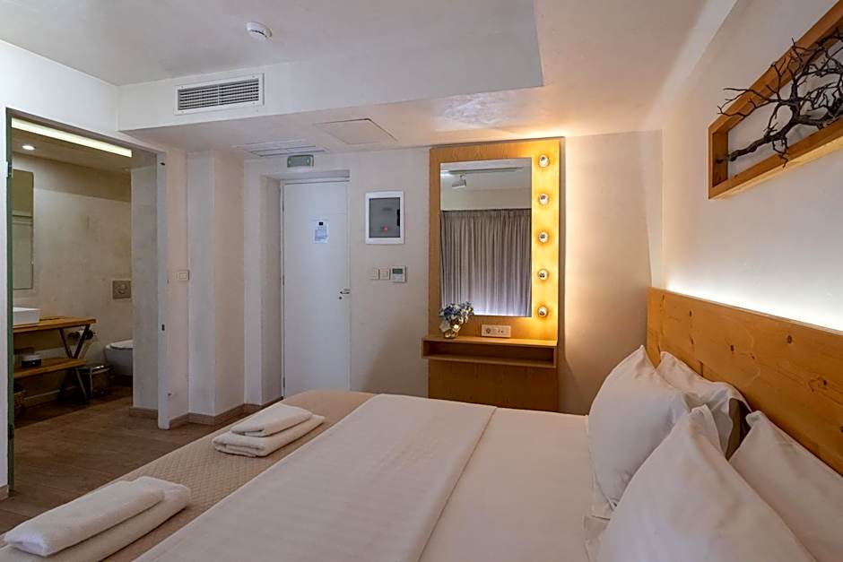 Panellinion Luxury Rooms
