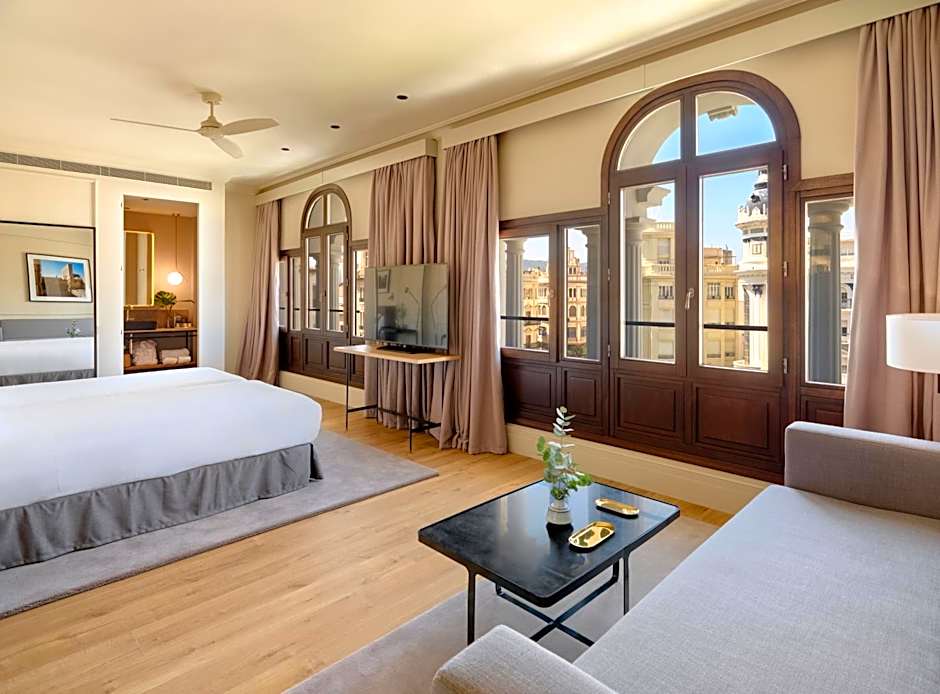 Photo 1 of 15 of Junior Suite