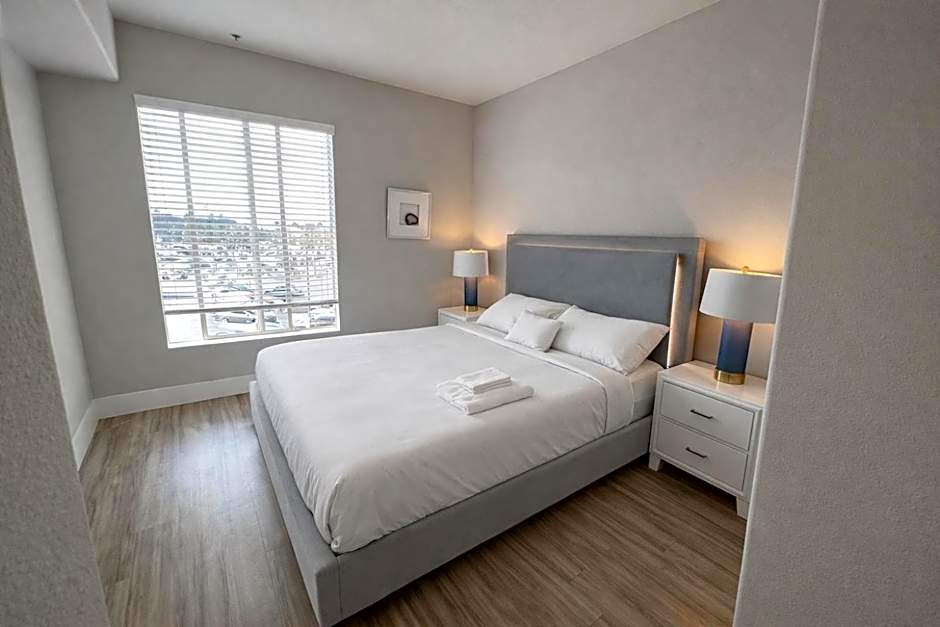 Spacious 2 Bedroom 2 Bathroom In Gated Community