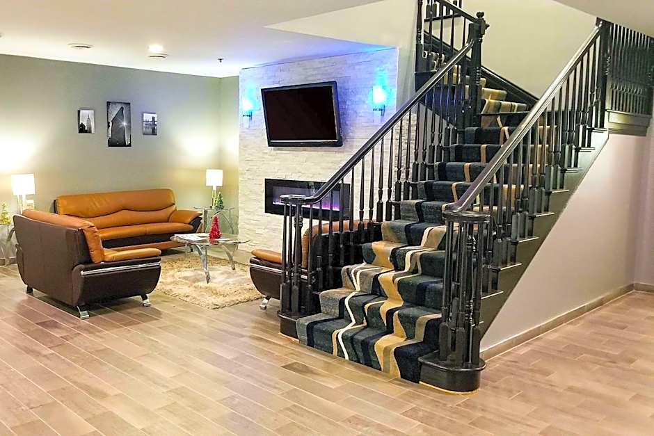 Quality Inn & Suites Cincinnati Sharonville