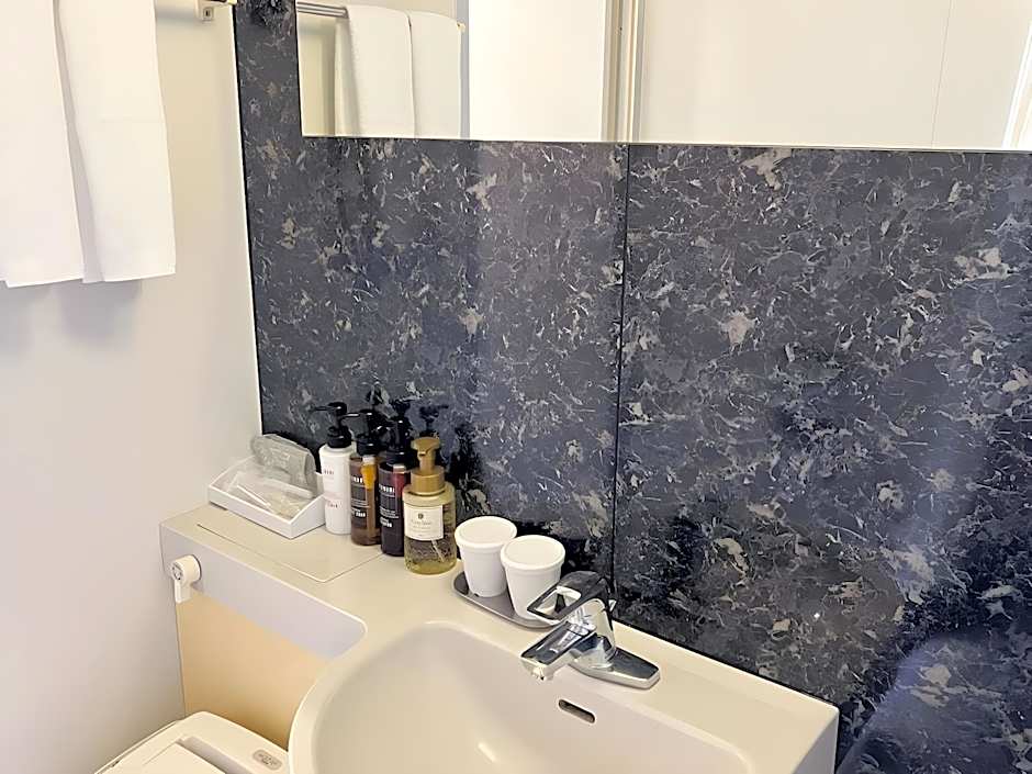 Hotel Livemax Hiratsuka Ekimae