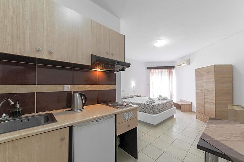 Anelia Boutique Studios & Apartments