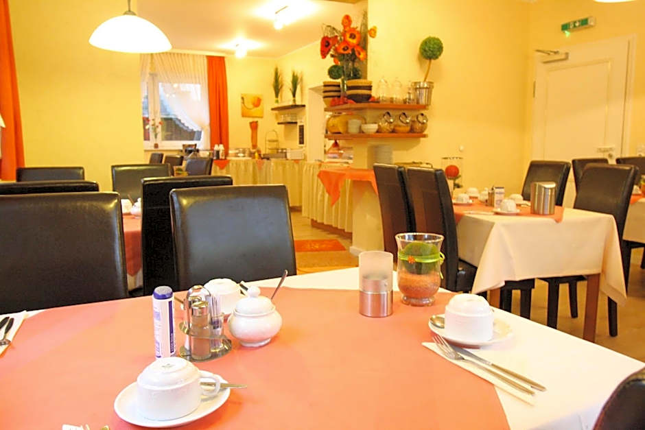 Arador-City Hotel