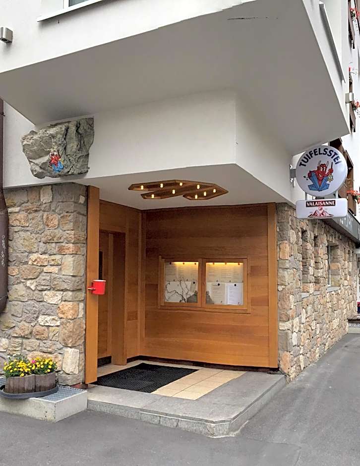 Hotel Crystal