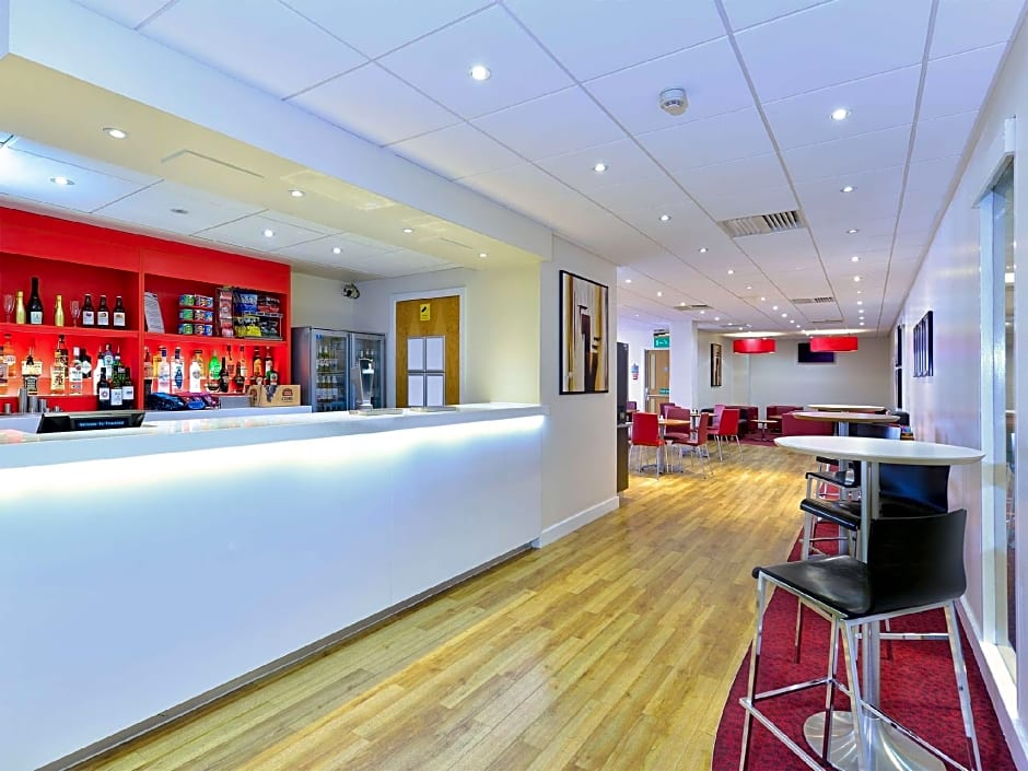 Travelodge Aberdeen Central