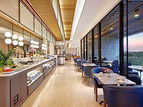 Grand Mercure Solo Baru