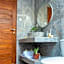 seno guesthouse and cafe