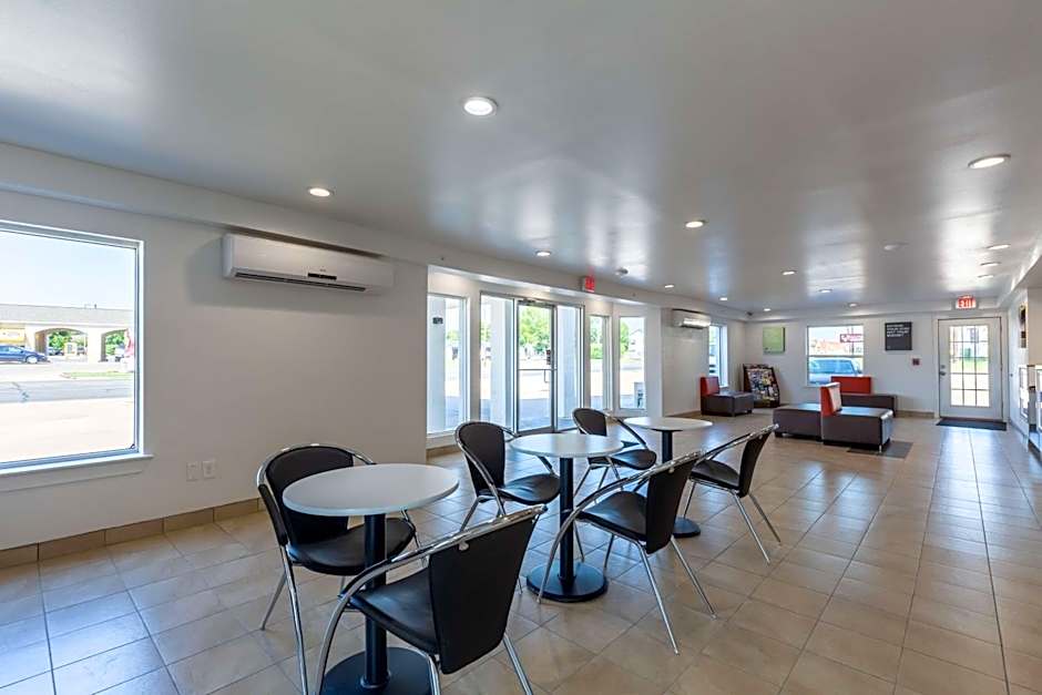 Studio 6-Bryan, TX - University Area