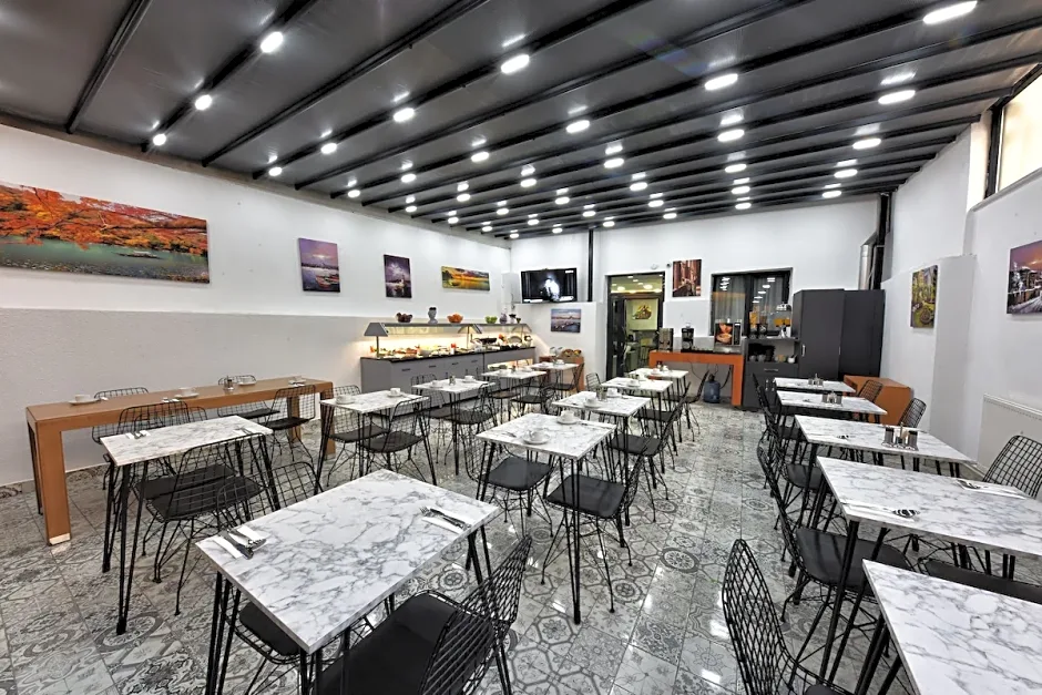 Almina inn hotel