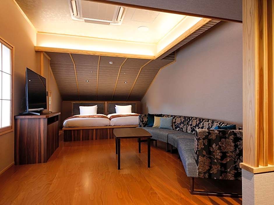 Awaji Hamarikyu Takumi