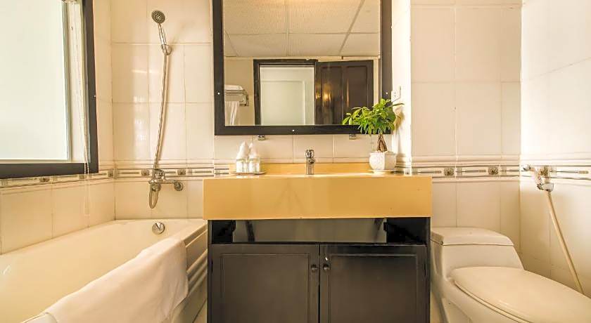 The Sunriver Boutique Hotel Hue