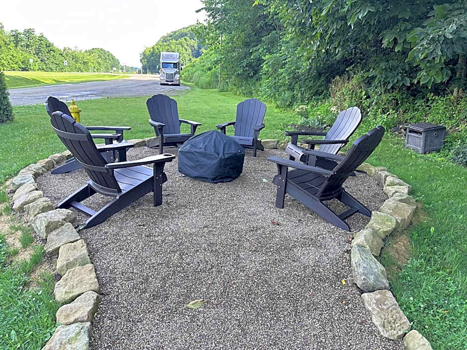 The Roscoe Boutique Motel