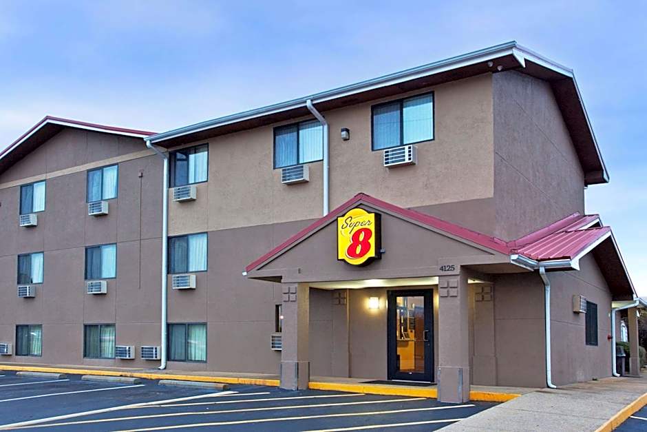 Super 8 by Wyndham Tuscaloosa – Tuscaloosa, AL
