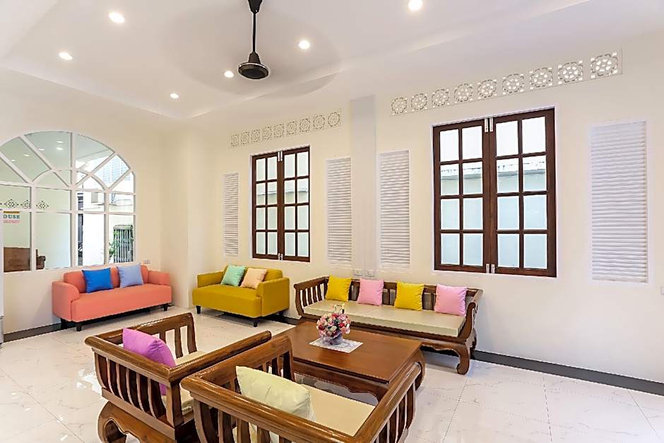 Canary House Rachawong – Chiang Mai, IA