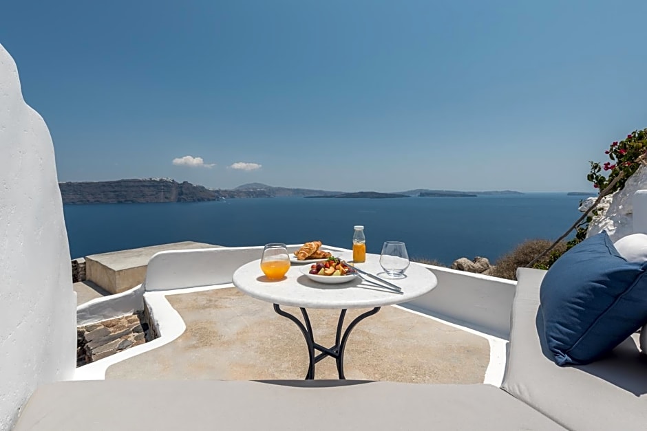 Chelidonia Luxury Suites