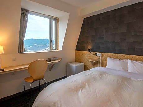 Top Floor Double Room - Non-Smoking