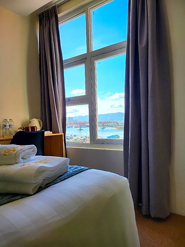 Sempre Premier Inn Mactan Airport Hotel