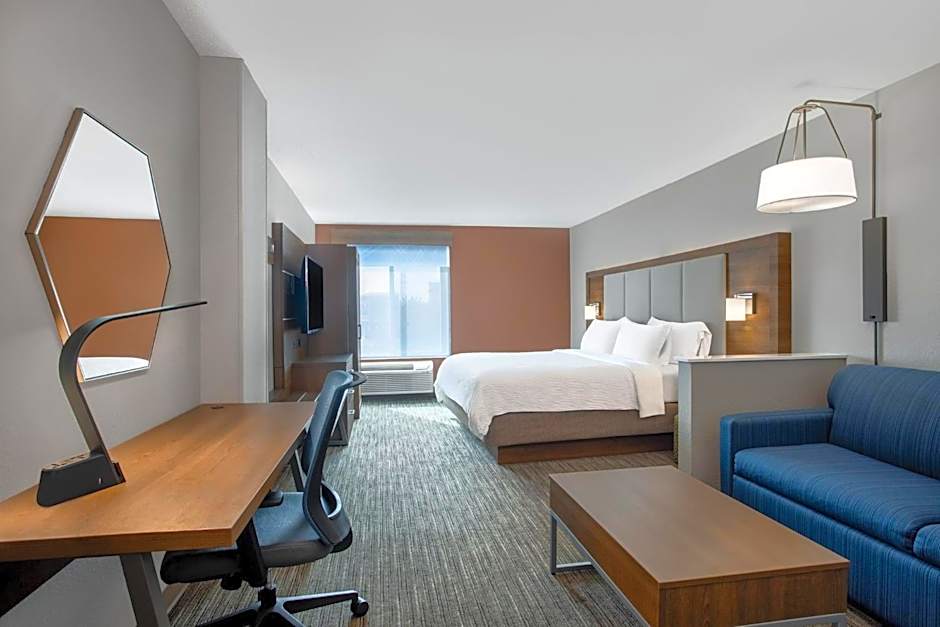 Holiday Inn Express Hotel And Suites Clinton By IHG
