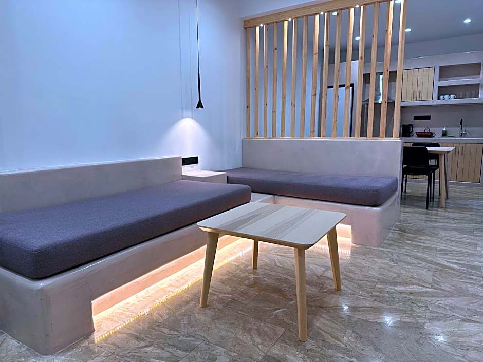 Aphrodite Hotel & Apartments