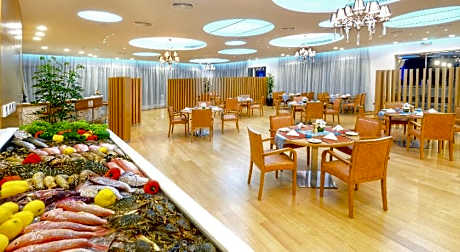 Oceanic hotel - Alojamientos en SHARJAH