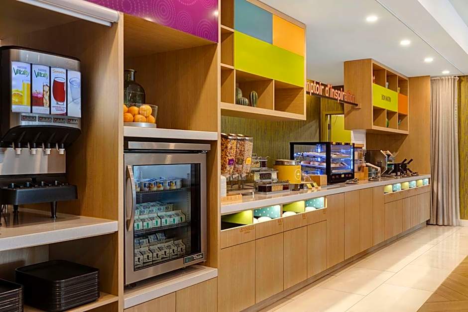 Home2 Suites by Hilton Montreal Dorval, QC