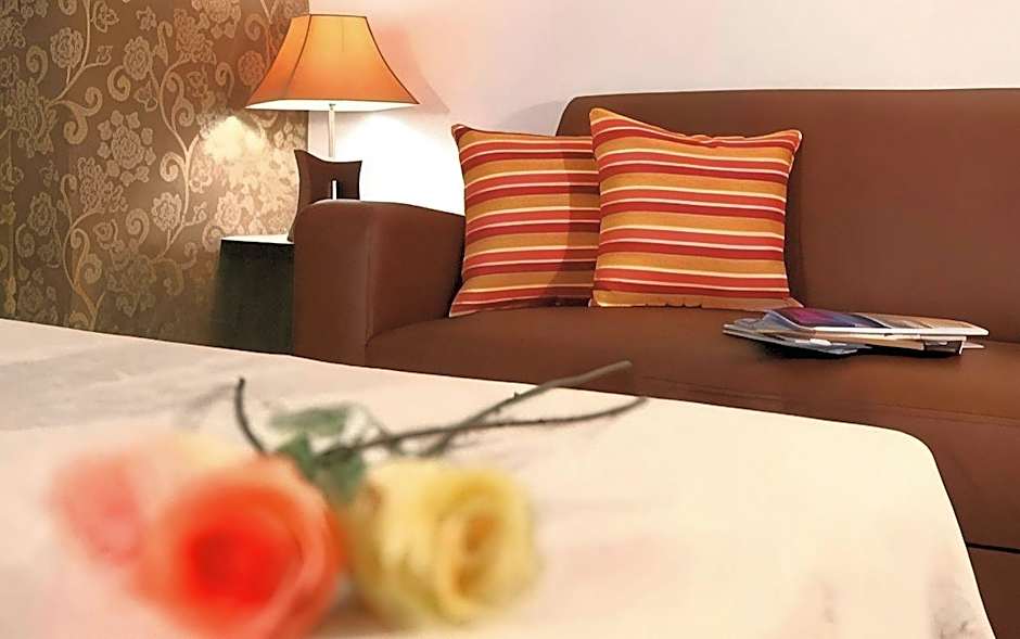 G2 Hotel Group