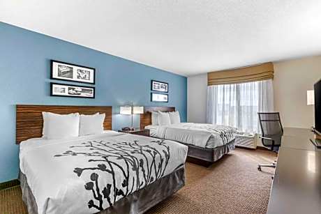 Queen Room with Two Queen Beds - Non-Smoking