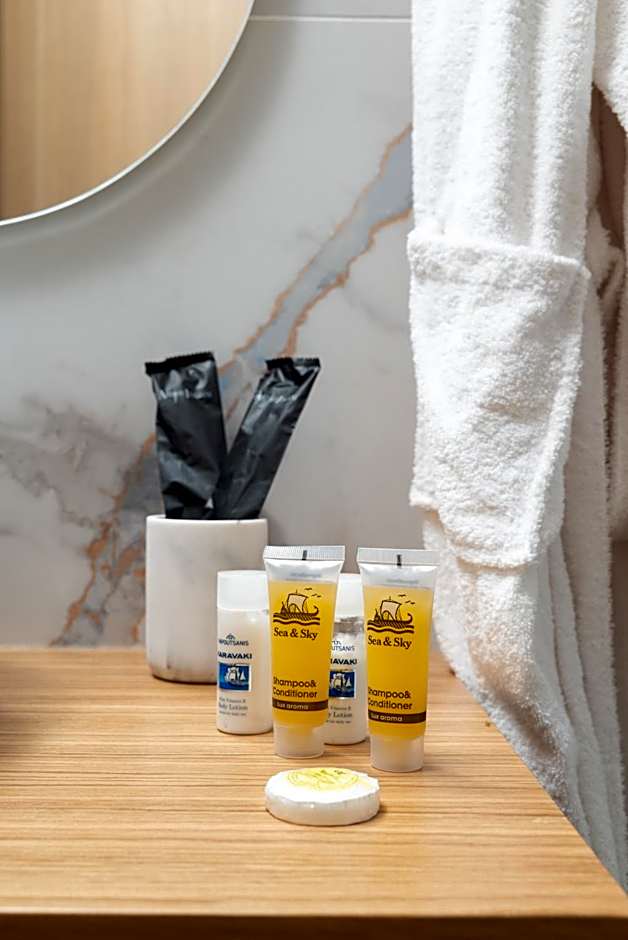 Blue Horizon Apartments