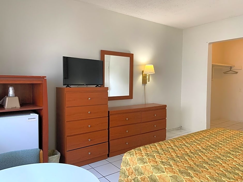 International Inn on the Bay