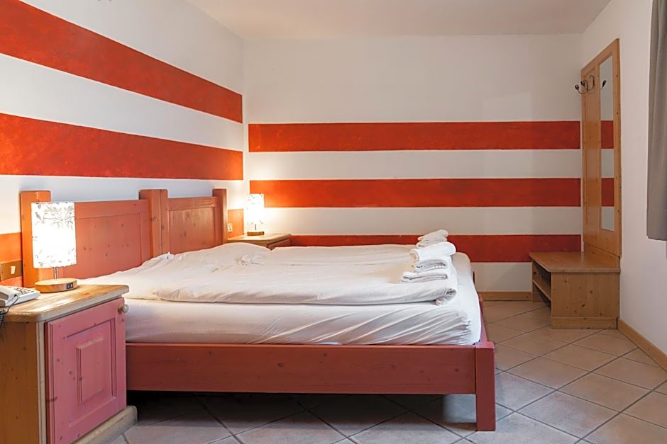 Hotel al Dòs - Breakfast & Private SPA