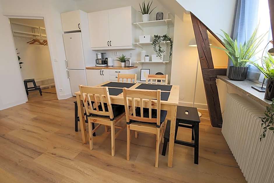 Alyhr Apartments