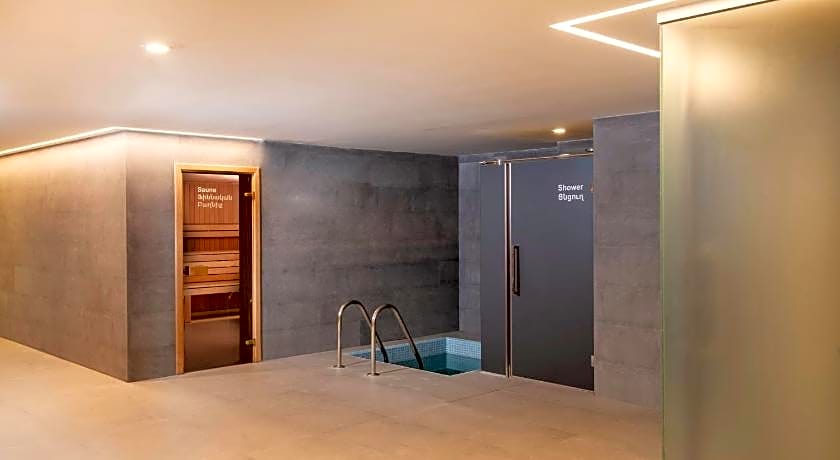 Holiday Inn Yerevan - Republic Square By IHG